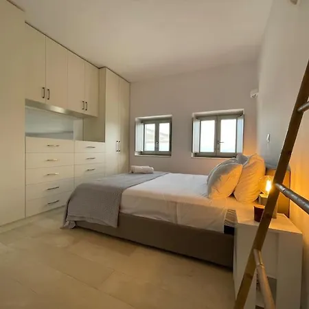 Villamar - Private With Pool In Naoussa *