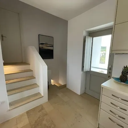 Villamar - Private With Pool In Naoussa Vakantiehuis *